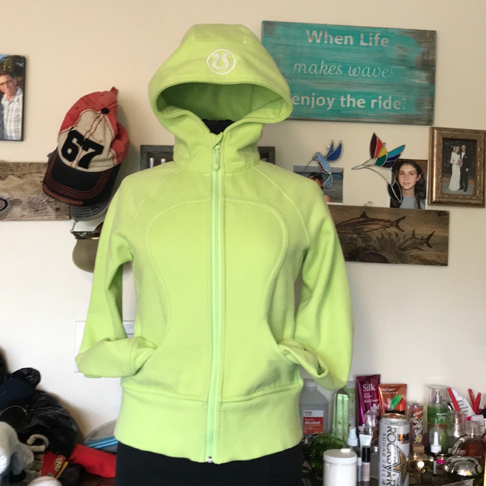 Lululemon SCUBA hoodie size 6 fluorescent yellow